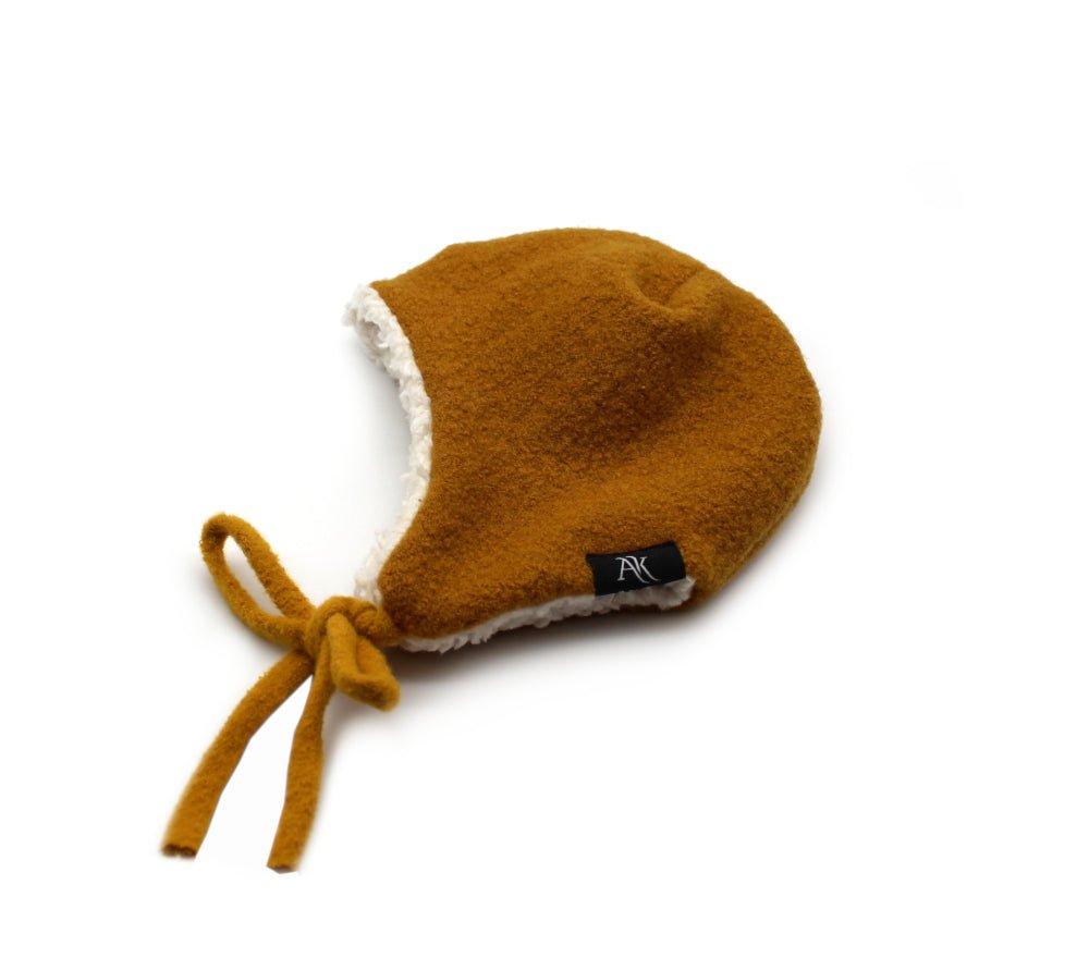 100 % Italian Wool hat - Yellow - AnnaKarinna