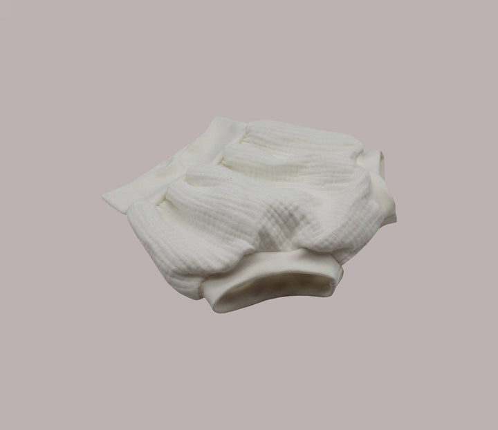 Muslin Pump shorts - White 0 - 1 Year - AnnaKarinna